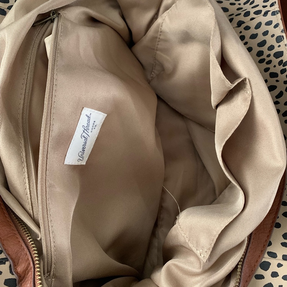Large tote by Universal Thread - Picture 4 of 4